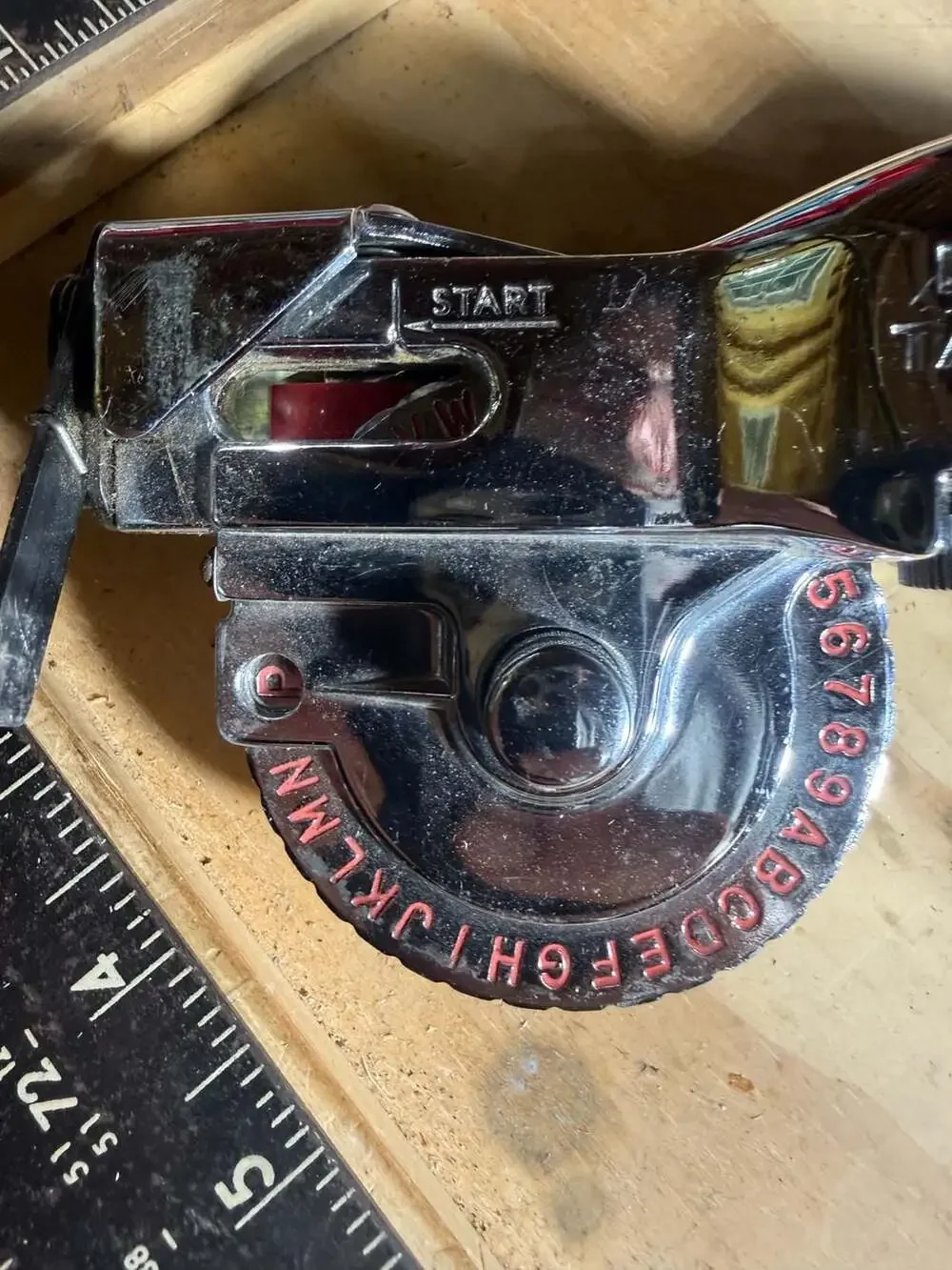 Vintage Dymo-Mite Tapewriter Chrome Metal Handheld Label Maker (Y)
